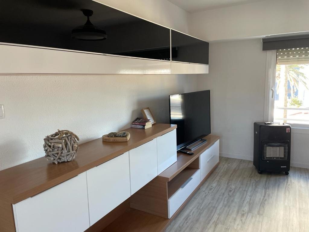 Apartamento En Complejo Residencial Con Piscina Y Garaje Frente Al Mar فالنسيا المظهر الخارجي الصورة